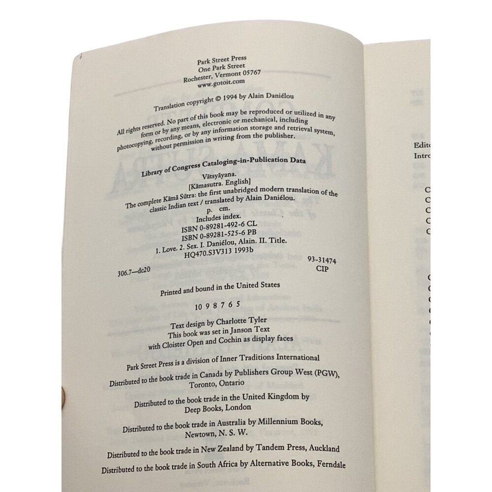 The Complete Káma Sútra By Alain Daniélou 1994 Paperback - Picture 16 of 16